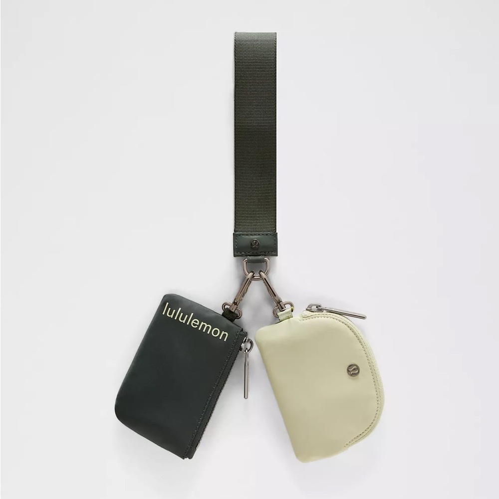 Lululemon Dual Pouch Wristlet – Rainforest Green & Honeydew – NWT